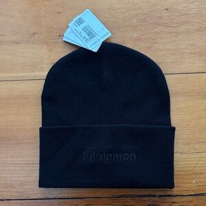 lululemon athletica warm revelation beanie word mark